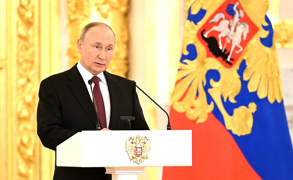 Soçi Zirvesi öncesi Putin ve Paşinyan'dan mesajlar